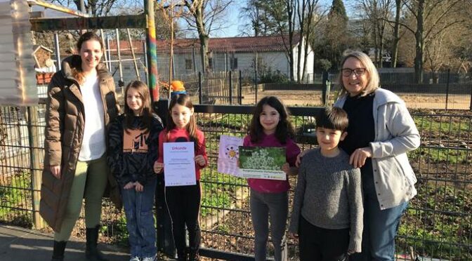 Ausgezeichneter Vielfaltsgarten – Unsere Schule erhält eine neue Auszeichnung